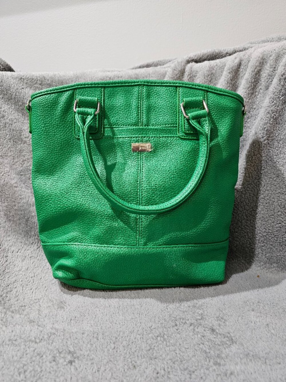 Thirty-One Jewell Paris Montreal Gatsby's Green Pebble Purse NWT